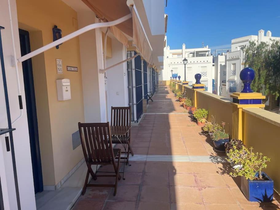 Casa Lola Conil, Azotea Al Mar Y Parking Solo Familias O Parejas Vila Conil De La Frontera Exterior foto
