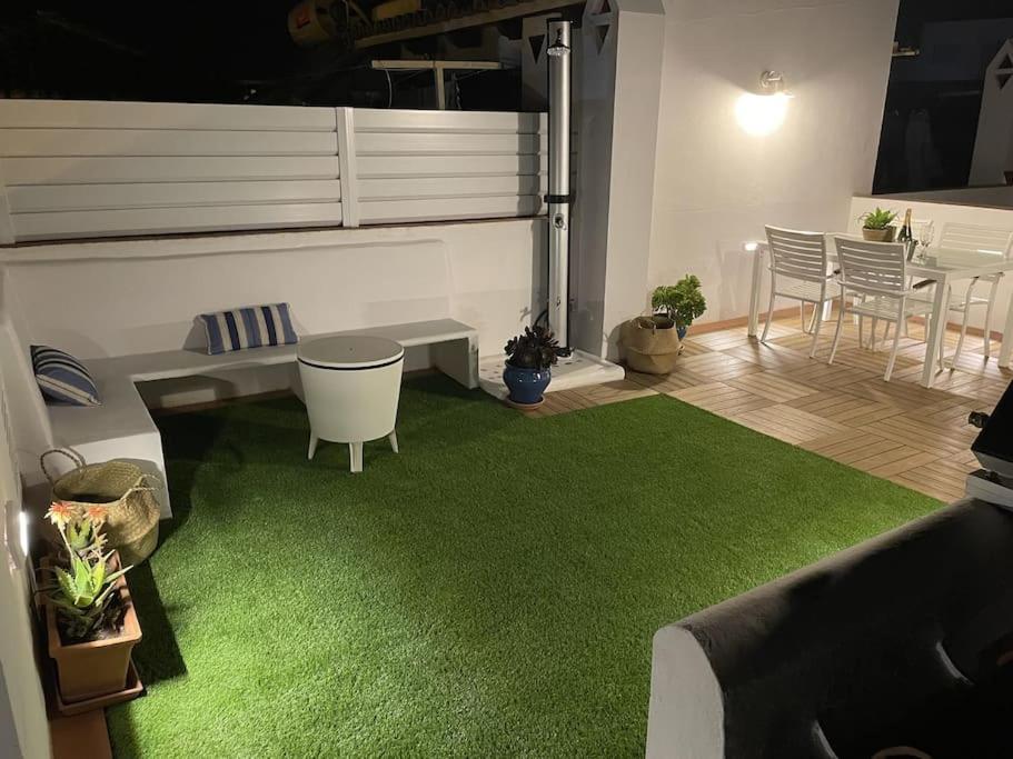 Casa Lola Conil, Azotea Al Mar Y Parking Solo Familias O Parejas Vila Conil De La Frontera Exterior foto